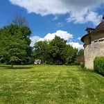 Cottage *